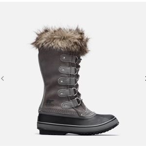 Sorel Joan of arctic winter boots